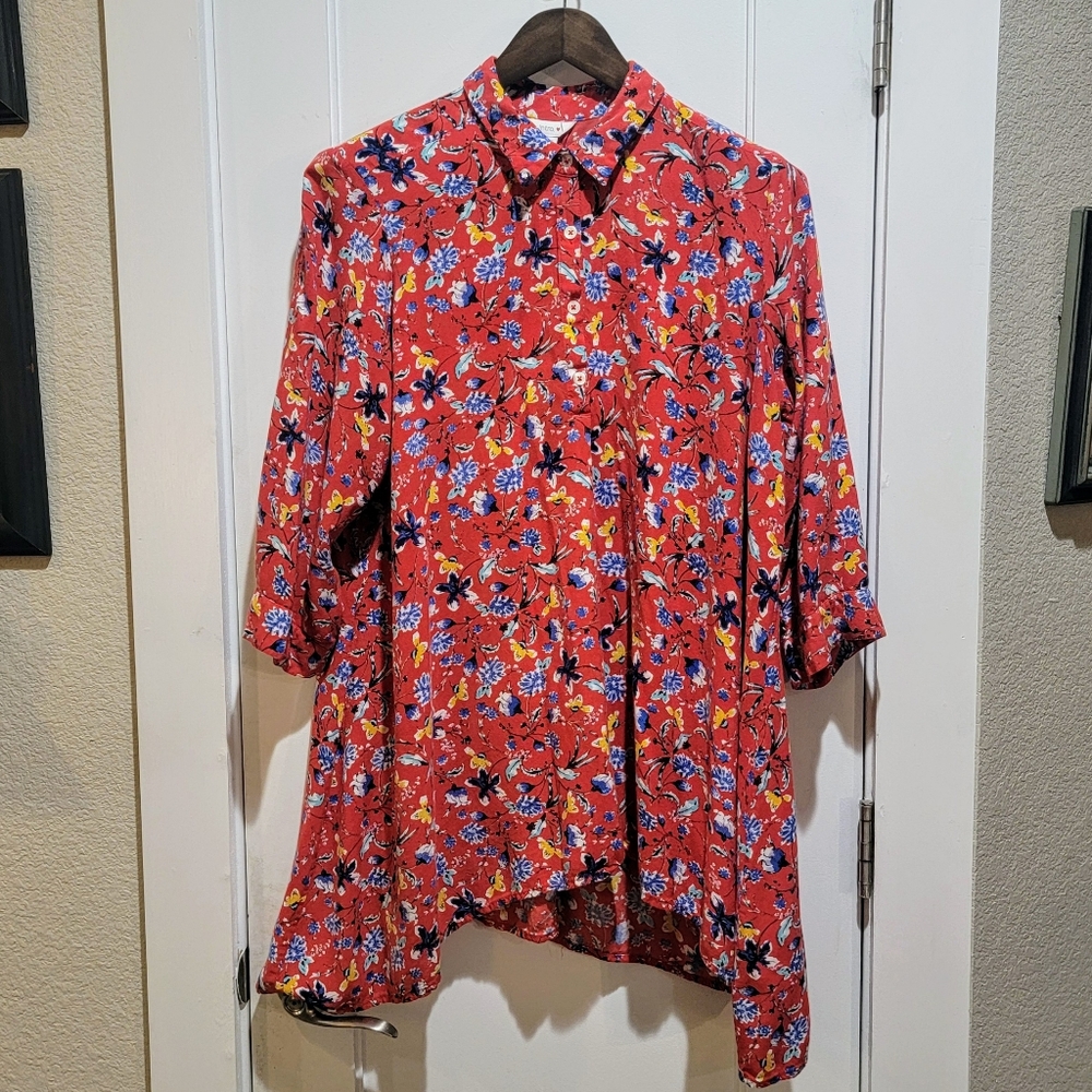 Red Floral Three Quarter Sleeve Rayon Blouse  sz 1X by Intro Love - Picture 2 of 5